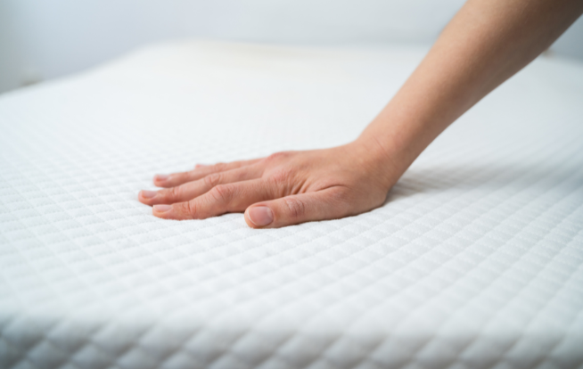 Podle jakých parametrů vybrat správnou matraci, aby vyhovovala vašemu tělu