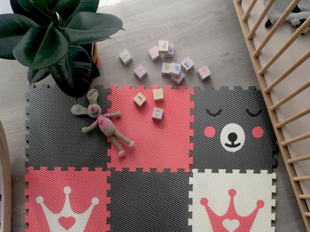 Pěnová puzzle podlaha do dětského pokoje 9 dílů RŮŽOVÁ KORUNKA (obrázek 3)