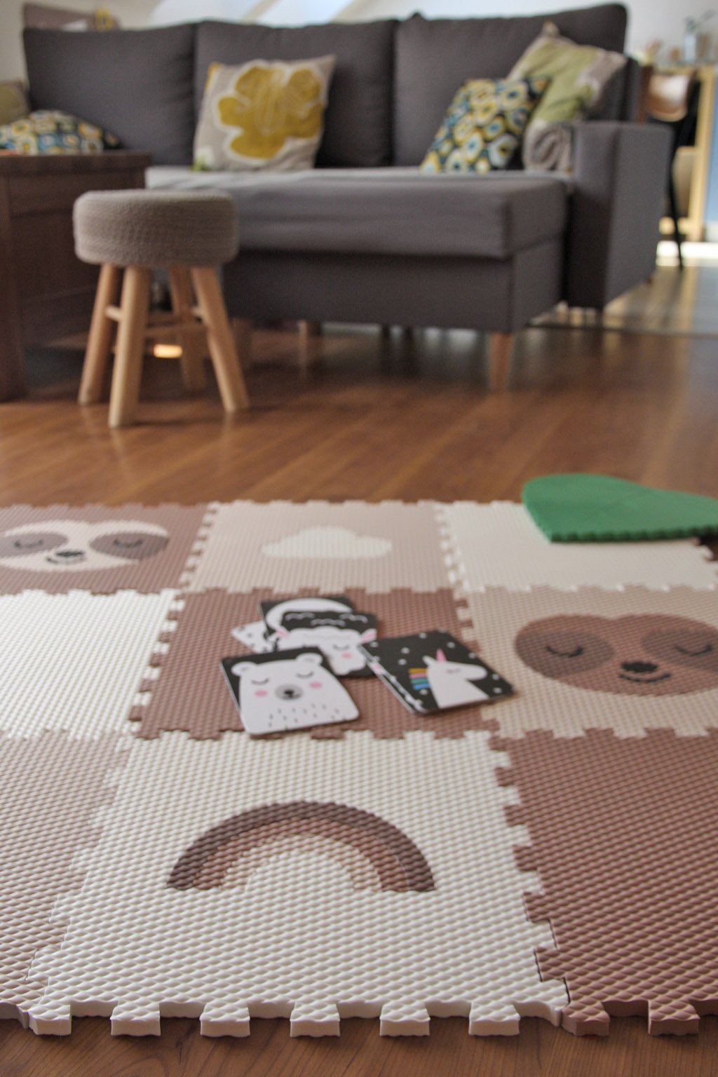 Hrací pěnová puzzle podlaha 9 dílů HNĚDÝ LENOCHOD do dětského pokoje (obrázek 10)