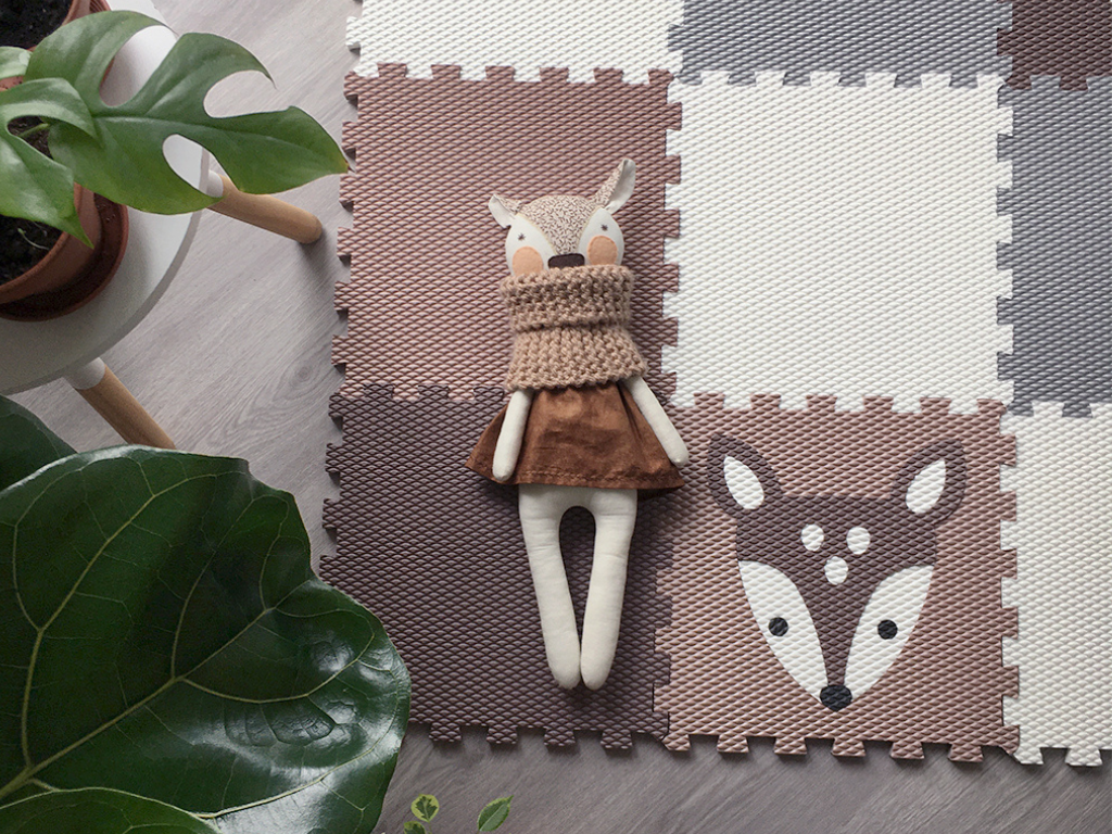 Hrací pěnové puzzle do dětského pokoje 16 dílů KOLOUŠEK (obrázek 5)