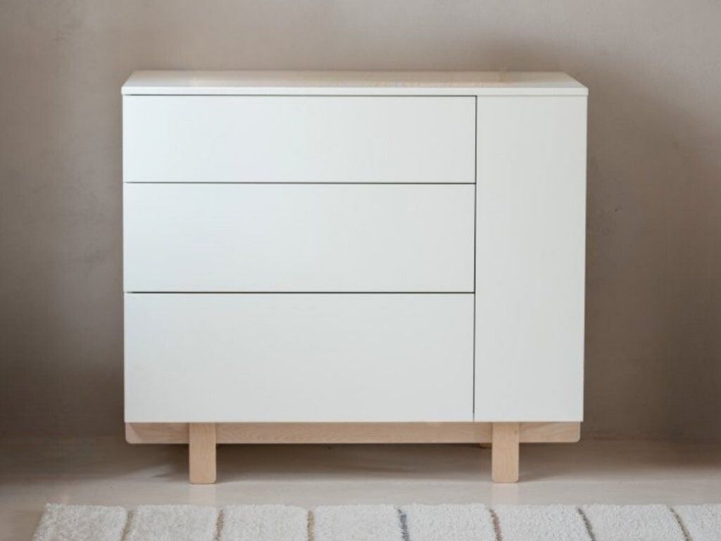 Dětská komoda se třemi šuplíky a otevřeným regálem BASIC bílá