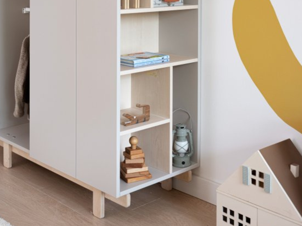 Šatní skříň s otevřeným regálem BASIC kašmírová (obrázek 5)