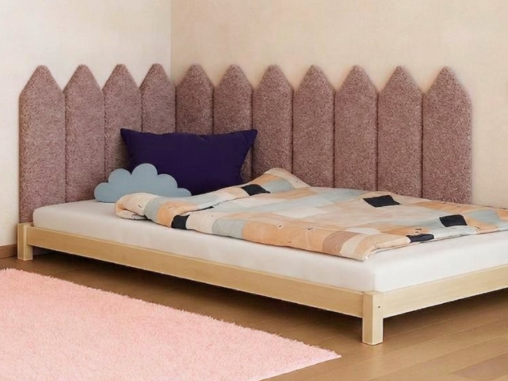 Čalouněný panel na zeď BOUCLÉ ve tvaru plotku Zvolte barvu: Krémová, Zvolte rozměr: 20x100 cm, Uchycení na zeď: Bez uchycení (možnost použití lepidla)