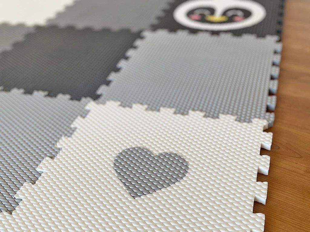 Hrací pěnové puzzle do dětského pokoje 12 dílů TUČŇÁK SE SRDCEM (obrázek 4)