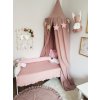 Závěsný bavlněný baldachýn nad postýlku i dětskou postel Starorůžová 2