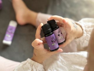 Dopřejte sobě i dětem klidné večery. 💜 🌿 Aroma oleje a aroma bomba Benlemi podporují spánek a zklidní. Všechny jsou ze 100...